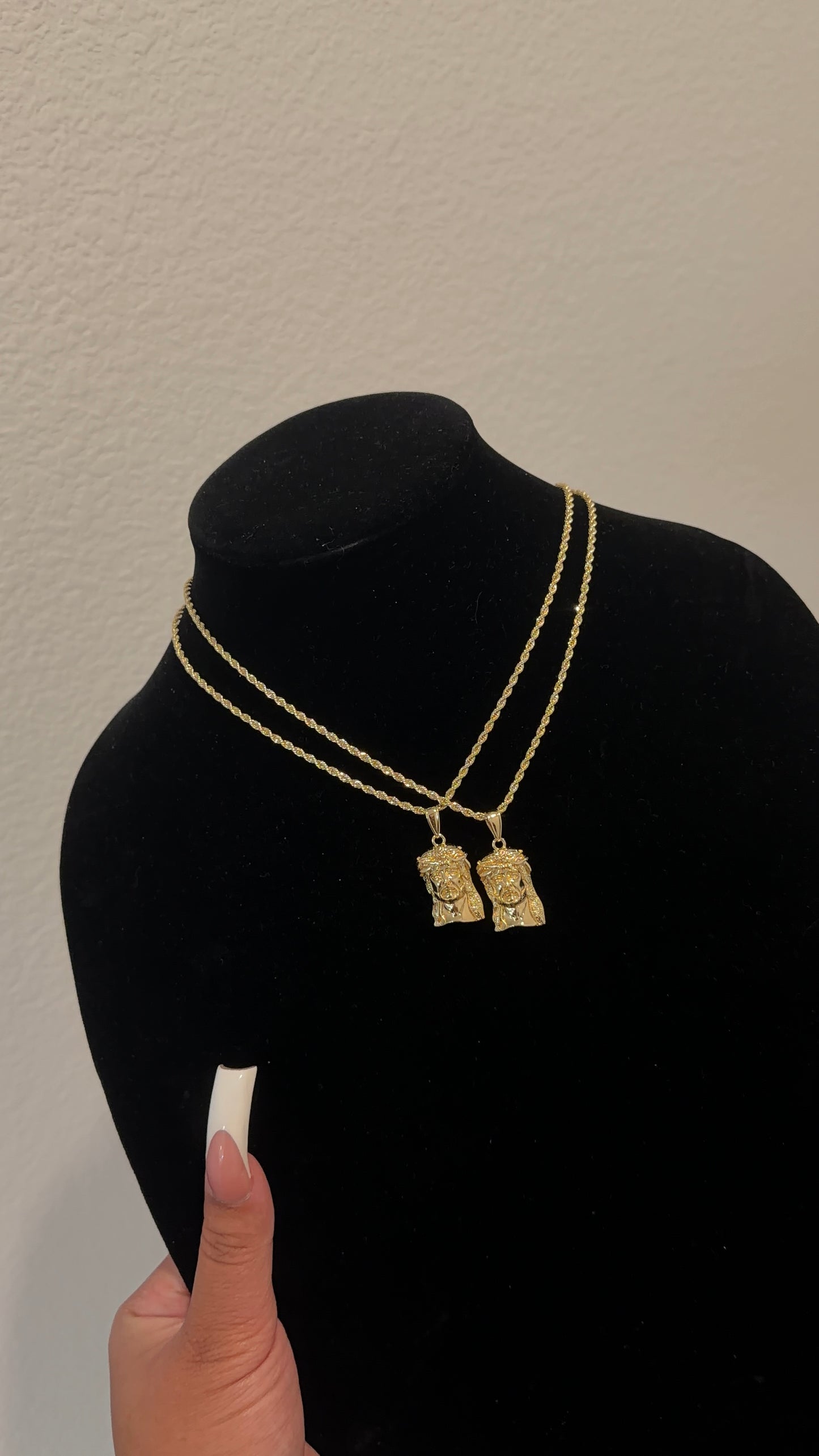 Jesus face necklace