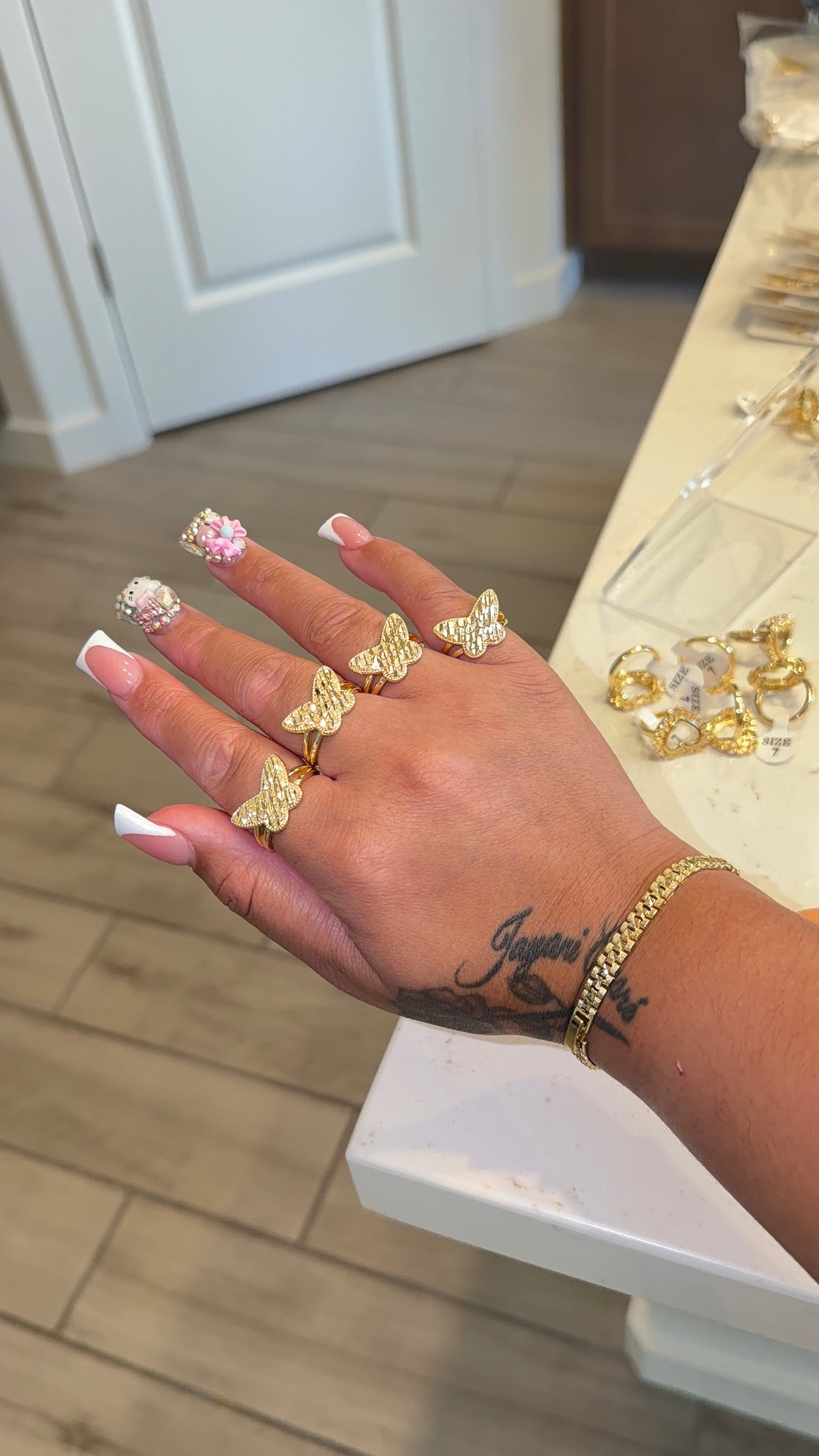 Butterfly cut ring