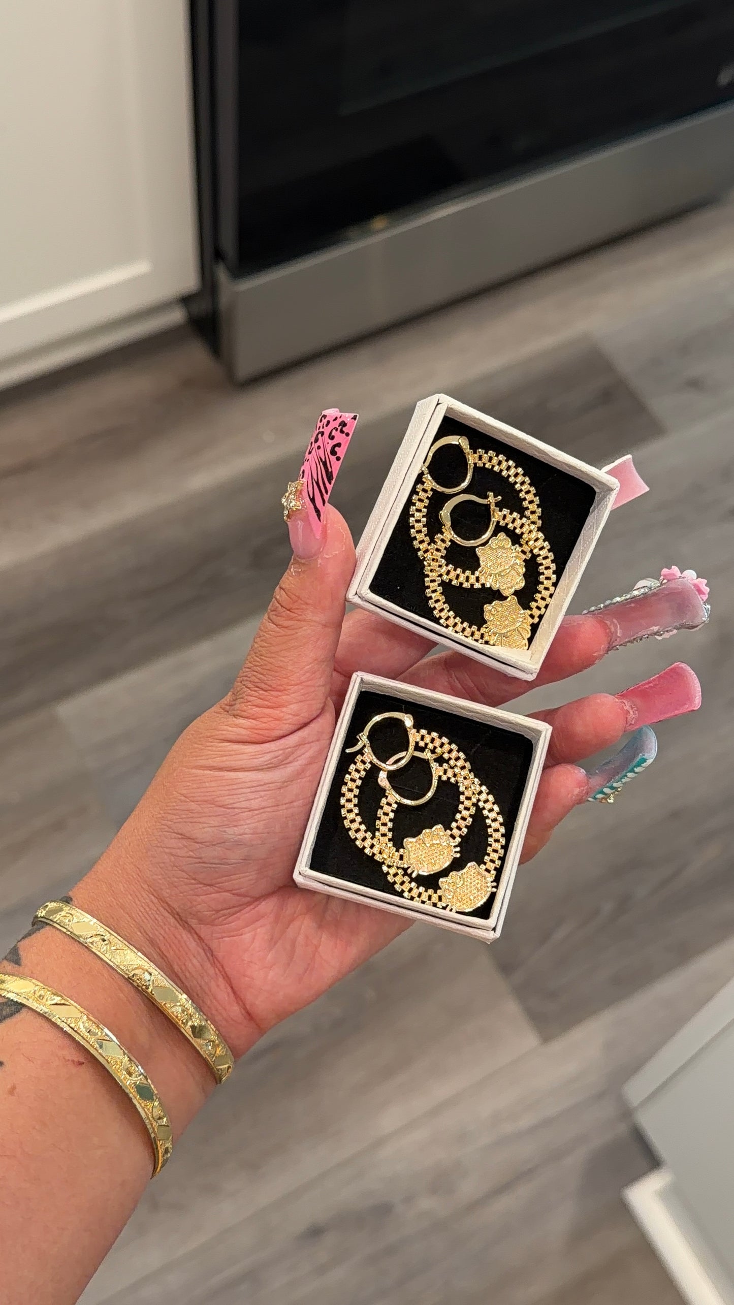 Mini circle HK Hoops