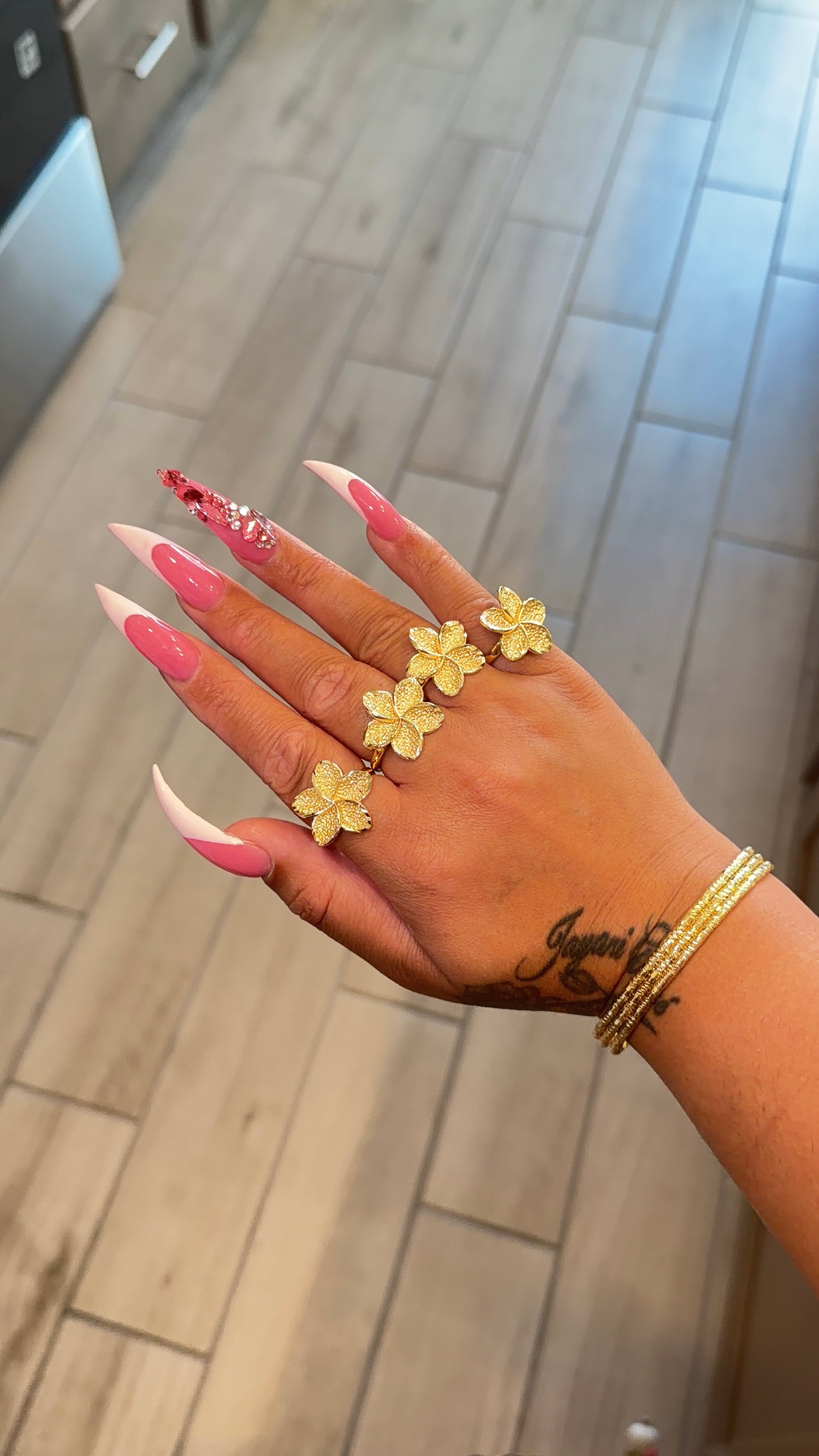 Jumbo flower ring