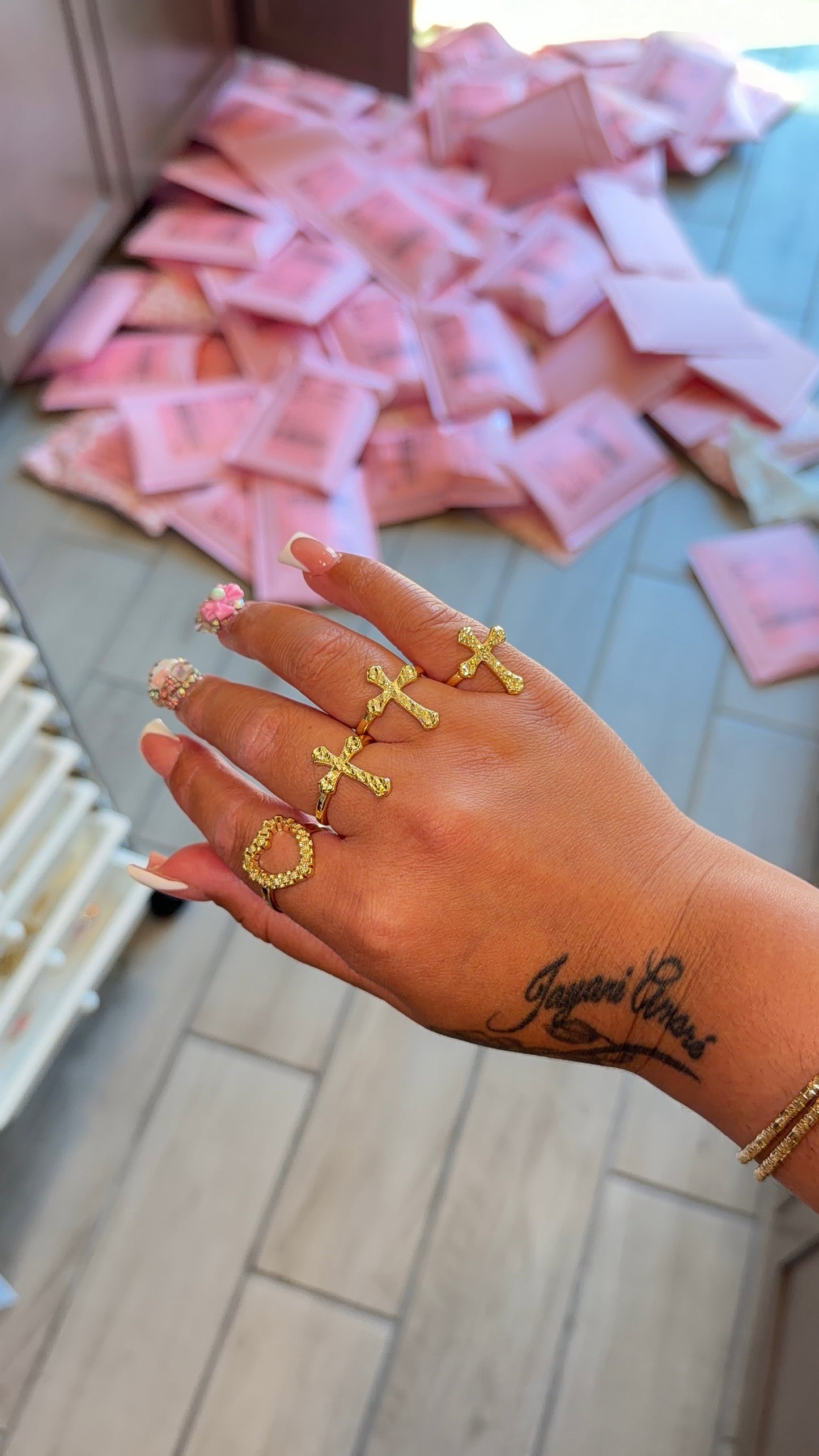Jumbo nugget cross ring