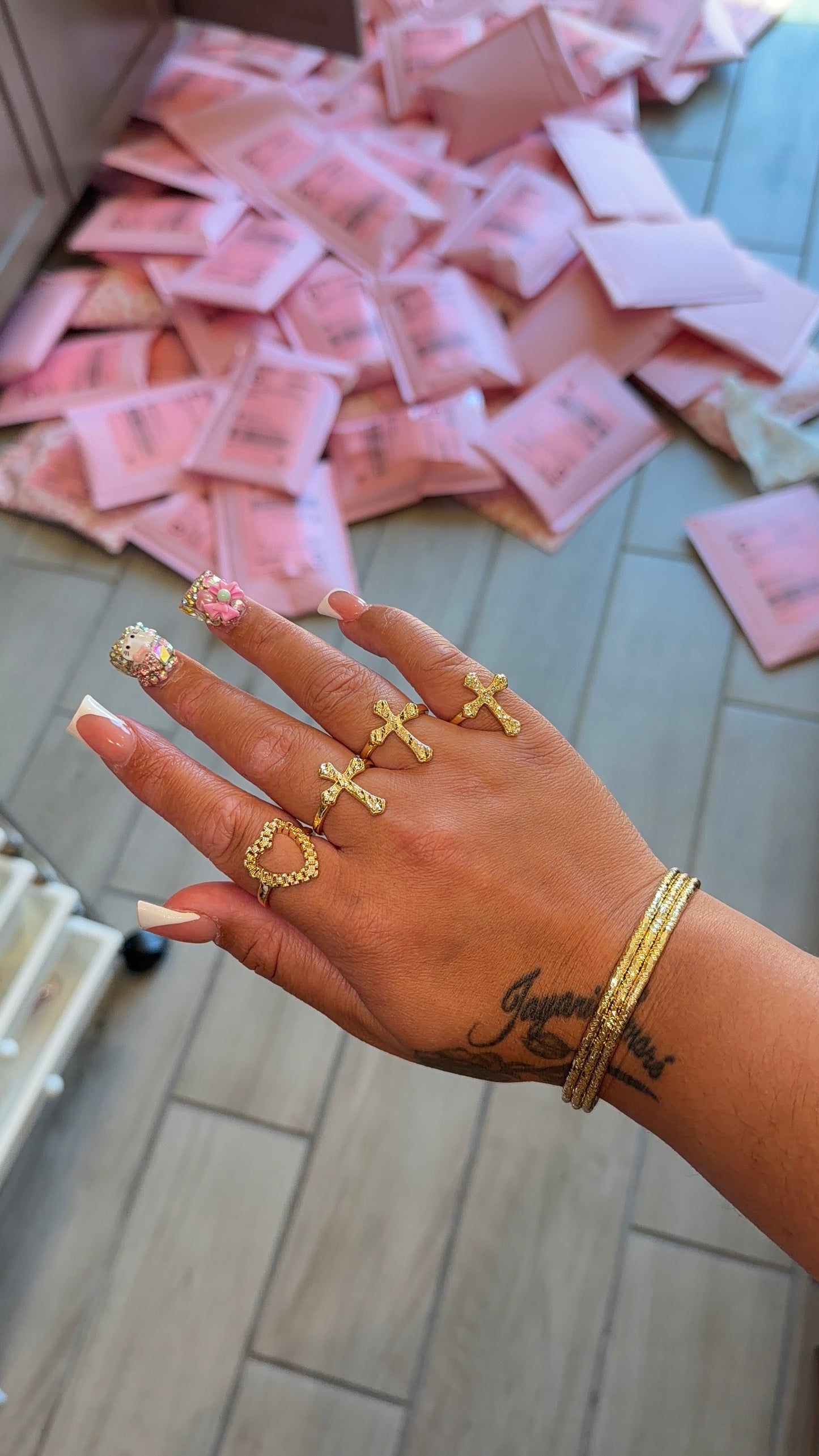 Jumbo nugget cross ring