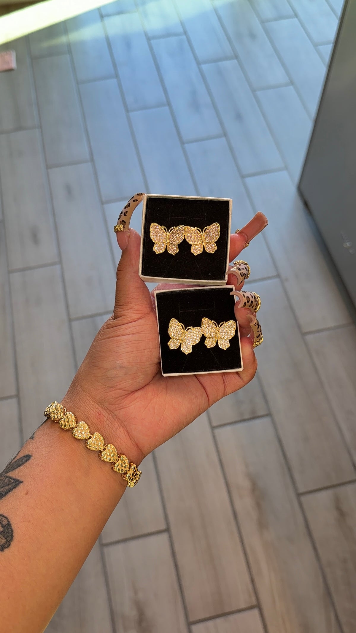 Jumbo butterfly studs