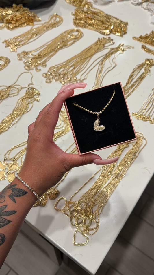 Dangly heart necklace