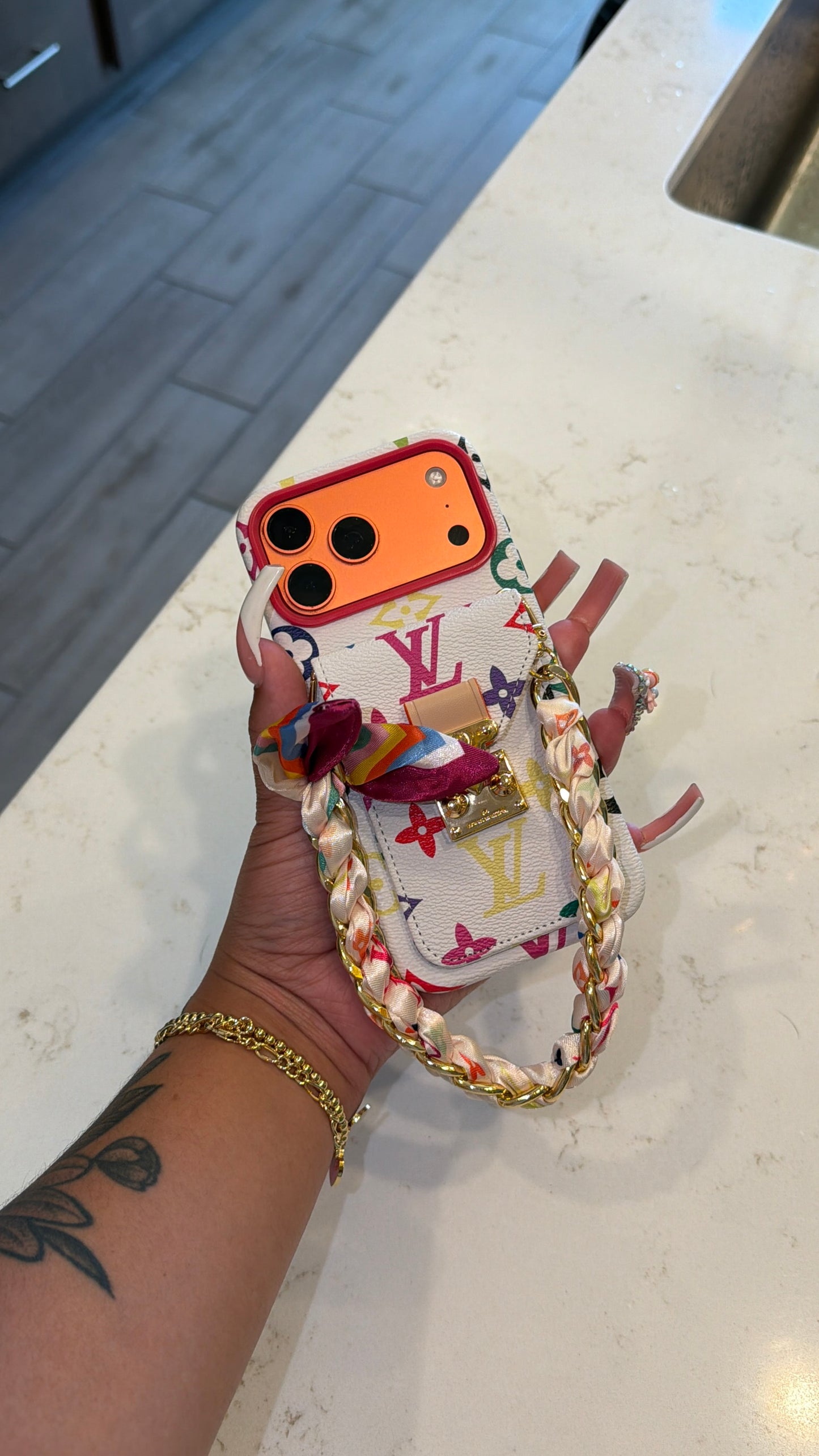 Color LV case