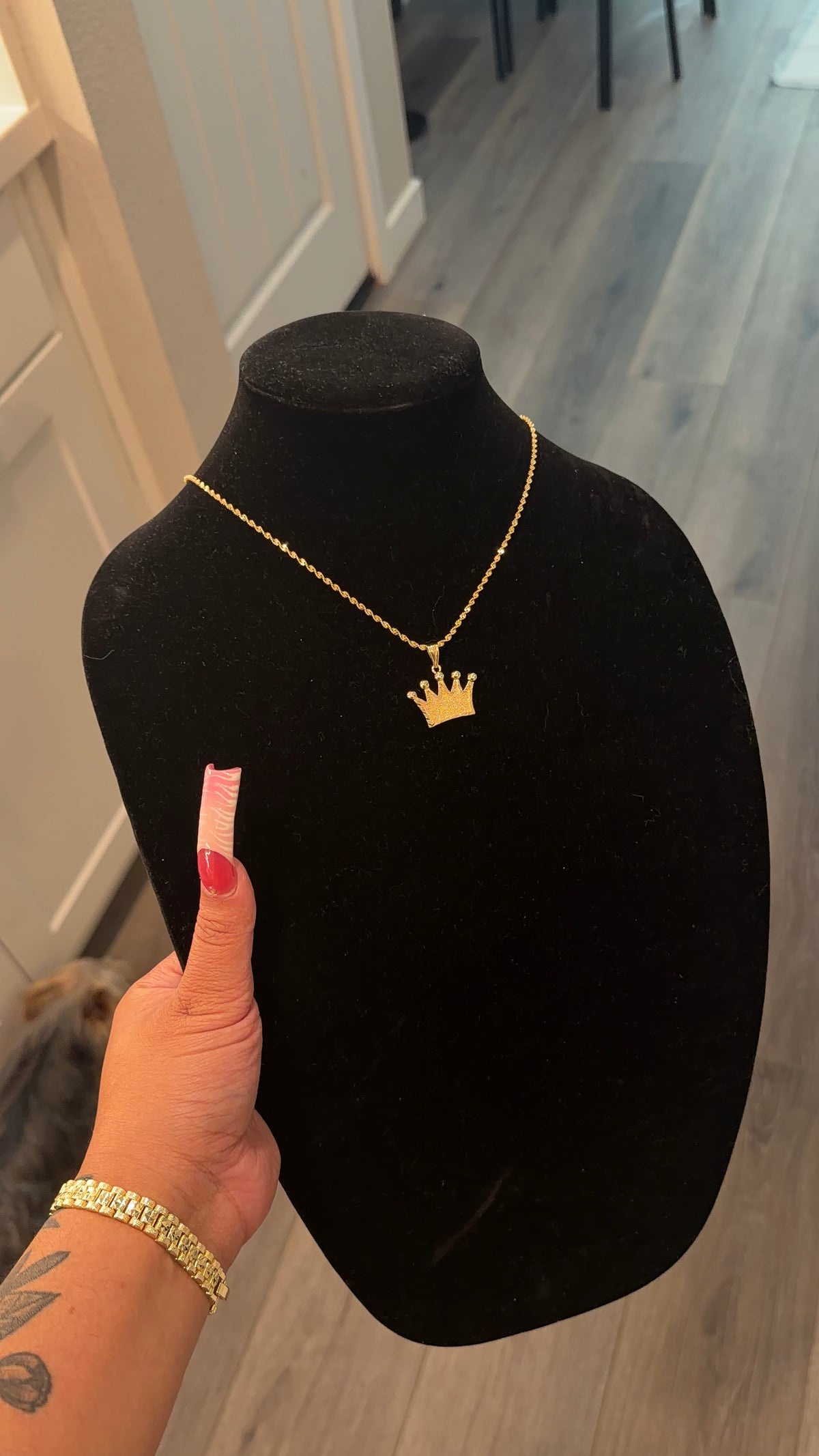 Princess crown necklace