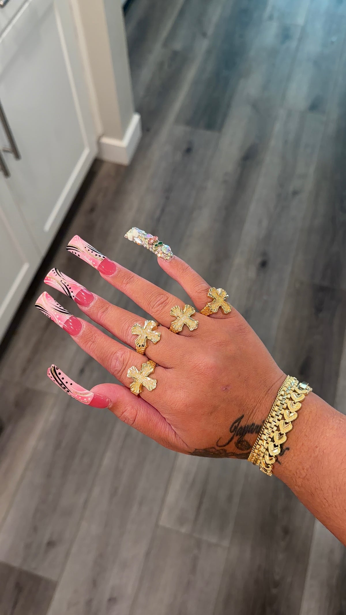 Chunky cross ring