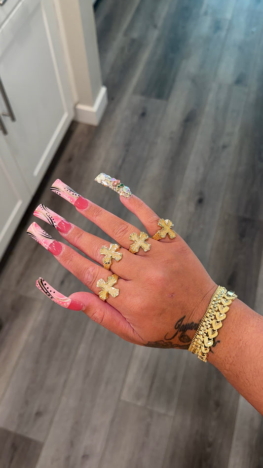 Chunky cross ring
