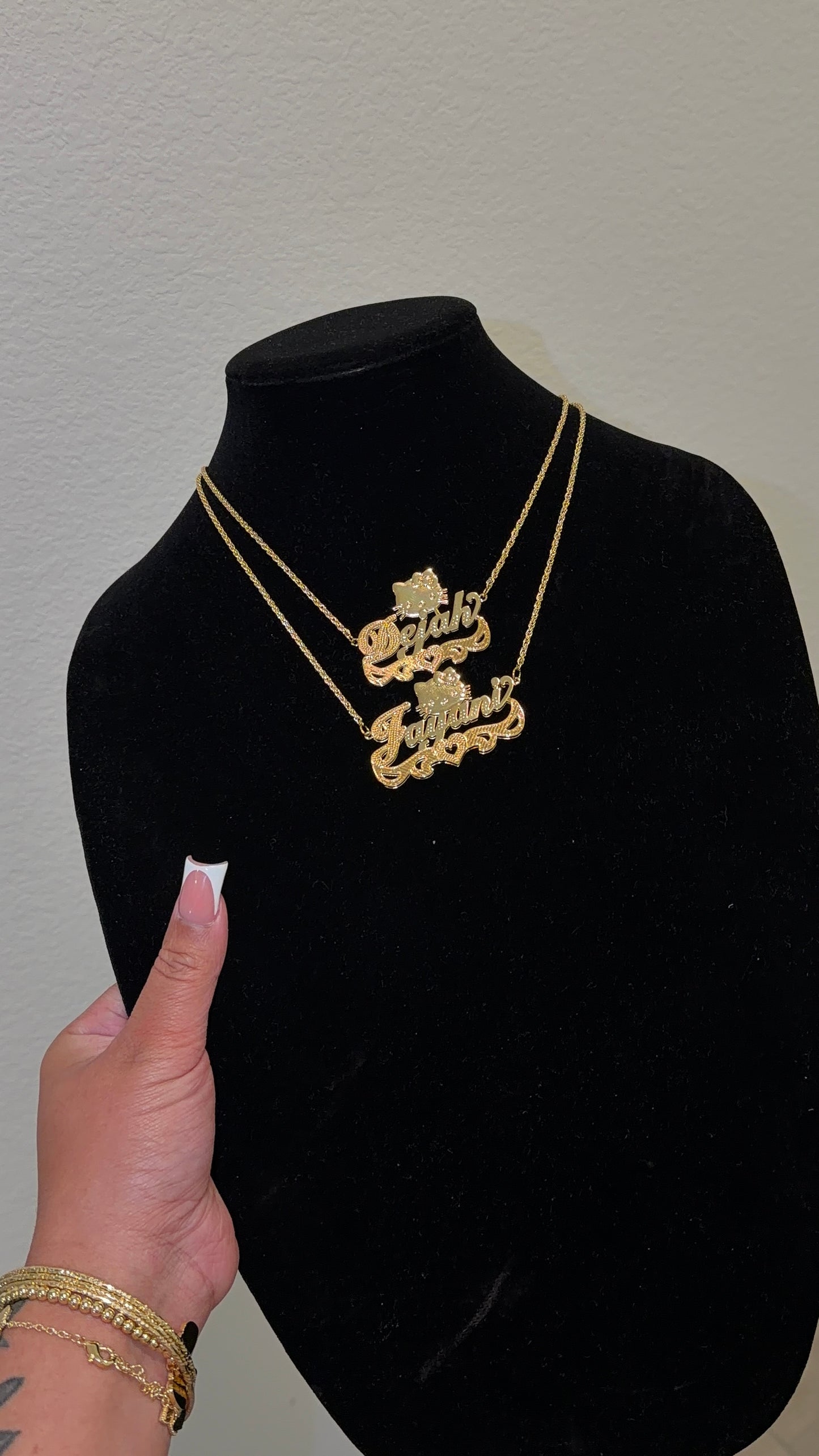 Custom HK name necklace