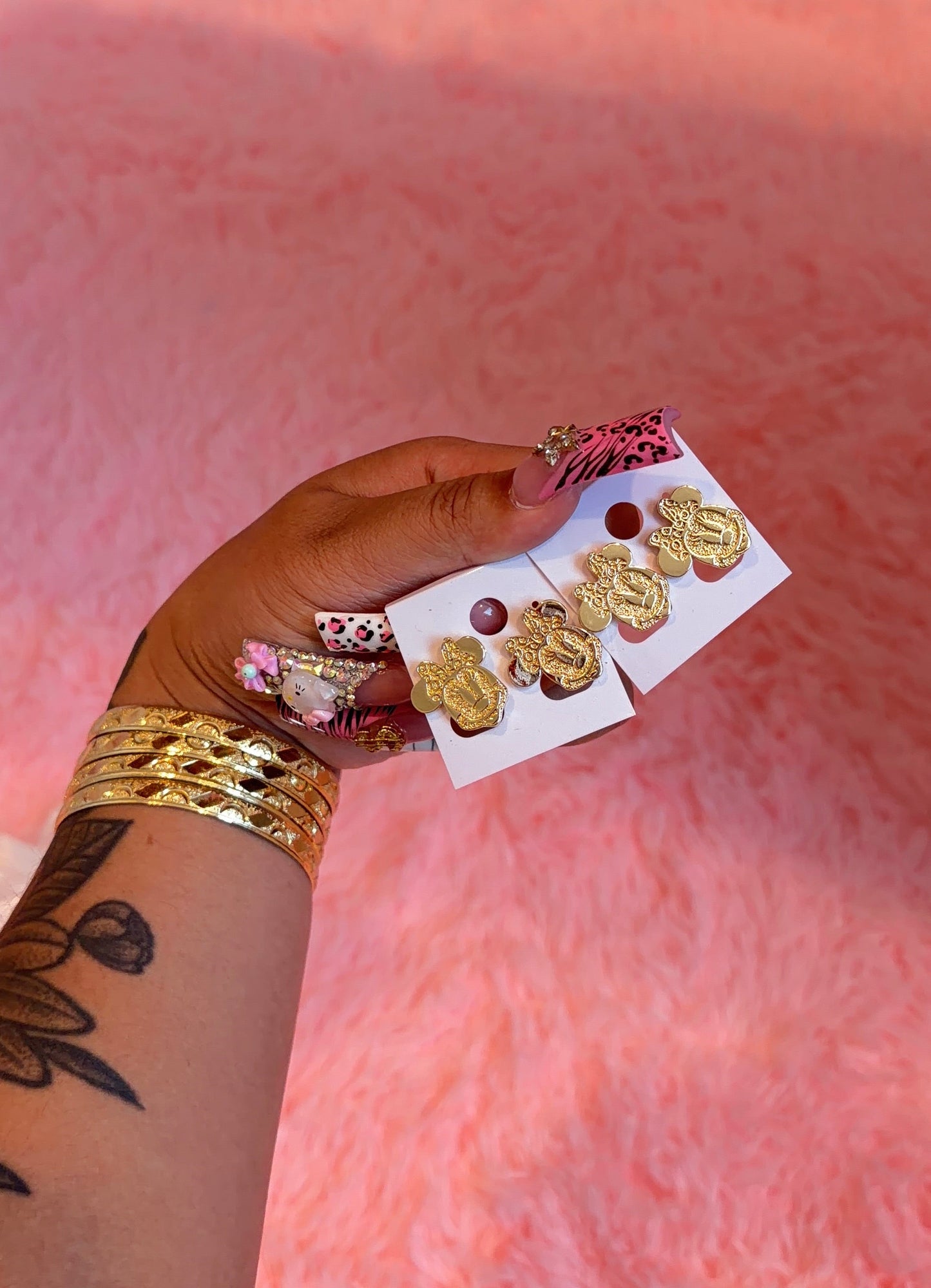 Minnie studs