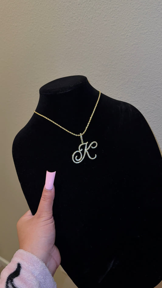 INITIAL NECKLACE