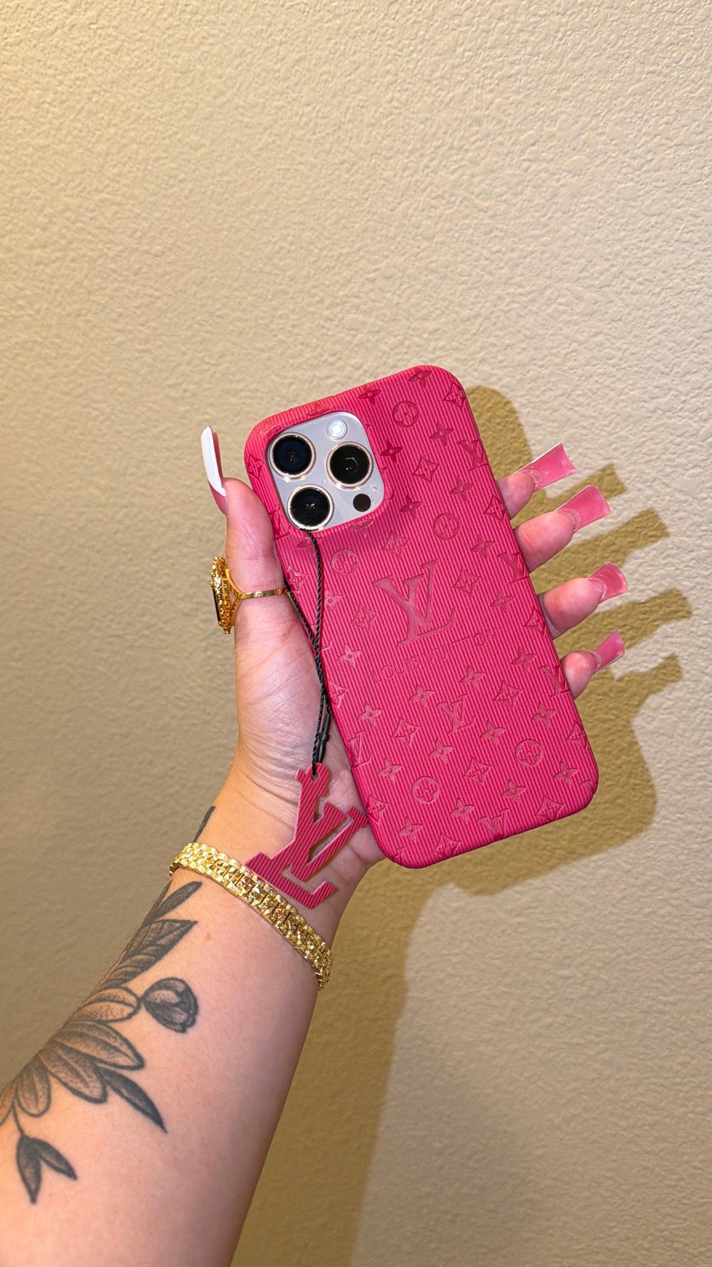 LV DANGLY CASE(S)