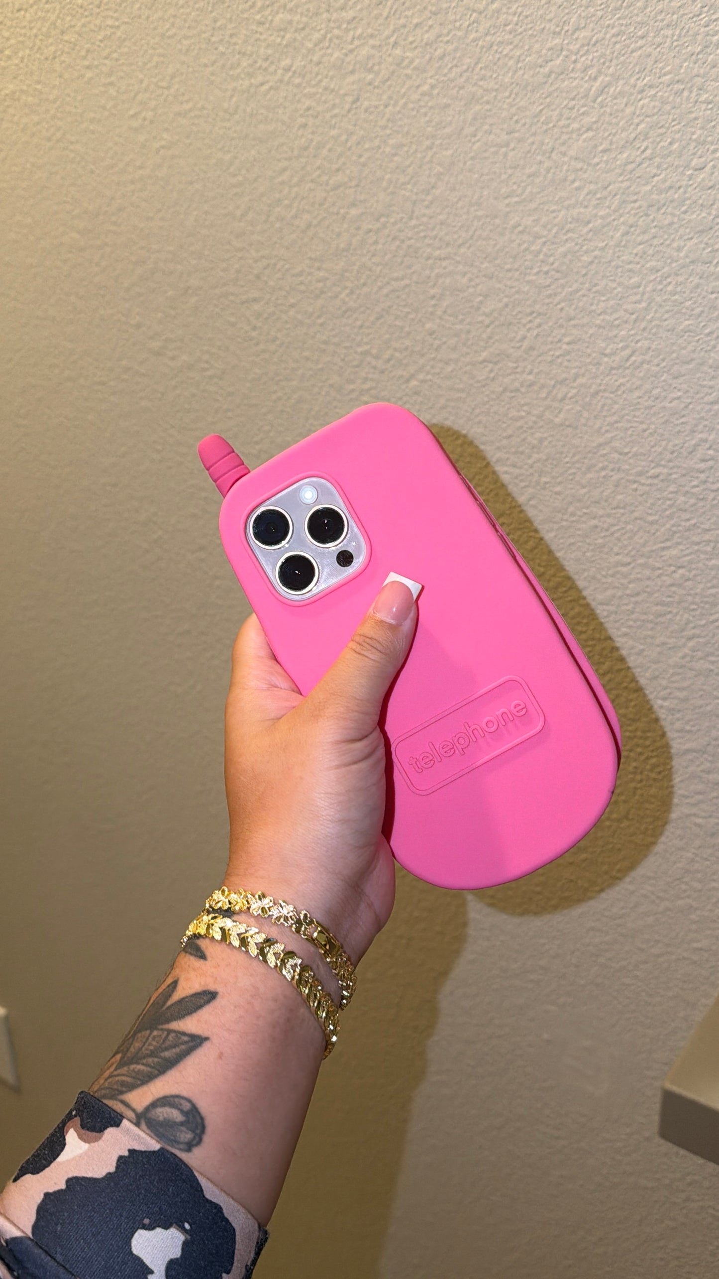 PINK FLIP PHONE CASE