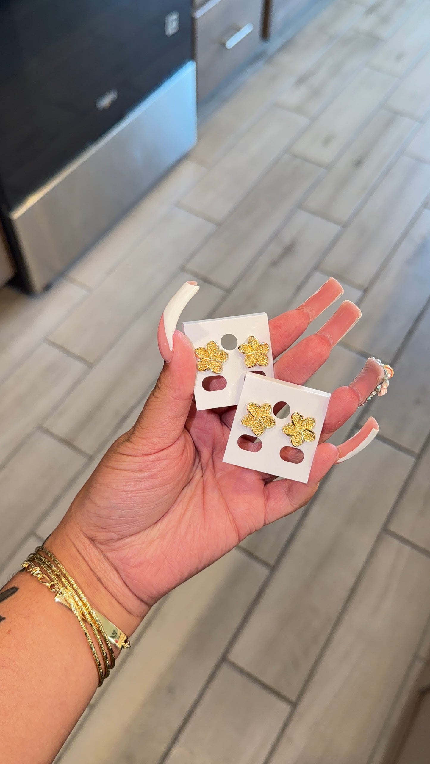 New flower studs