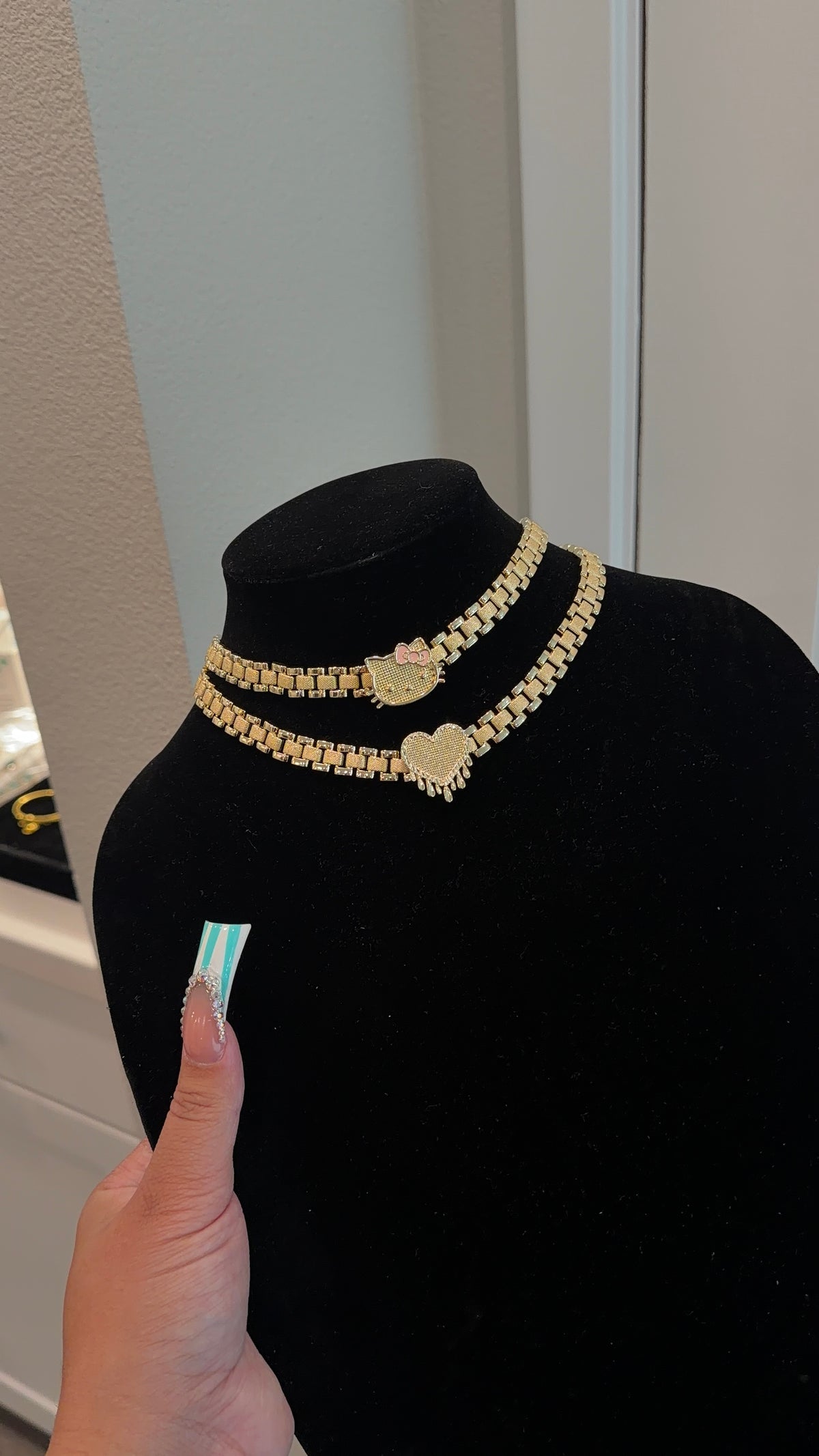HK/Heart drop Rolex necklace