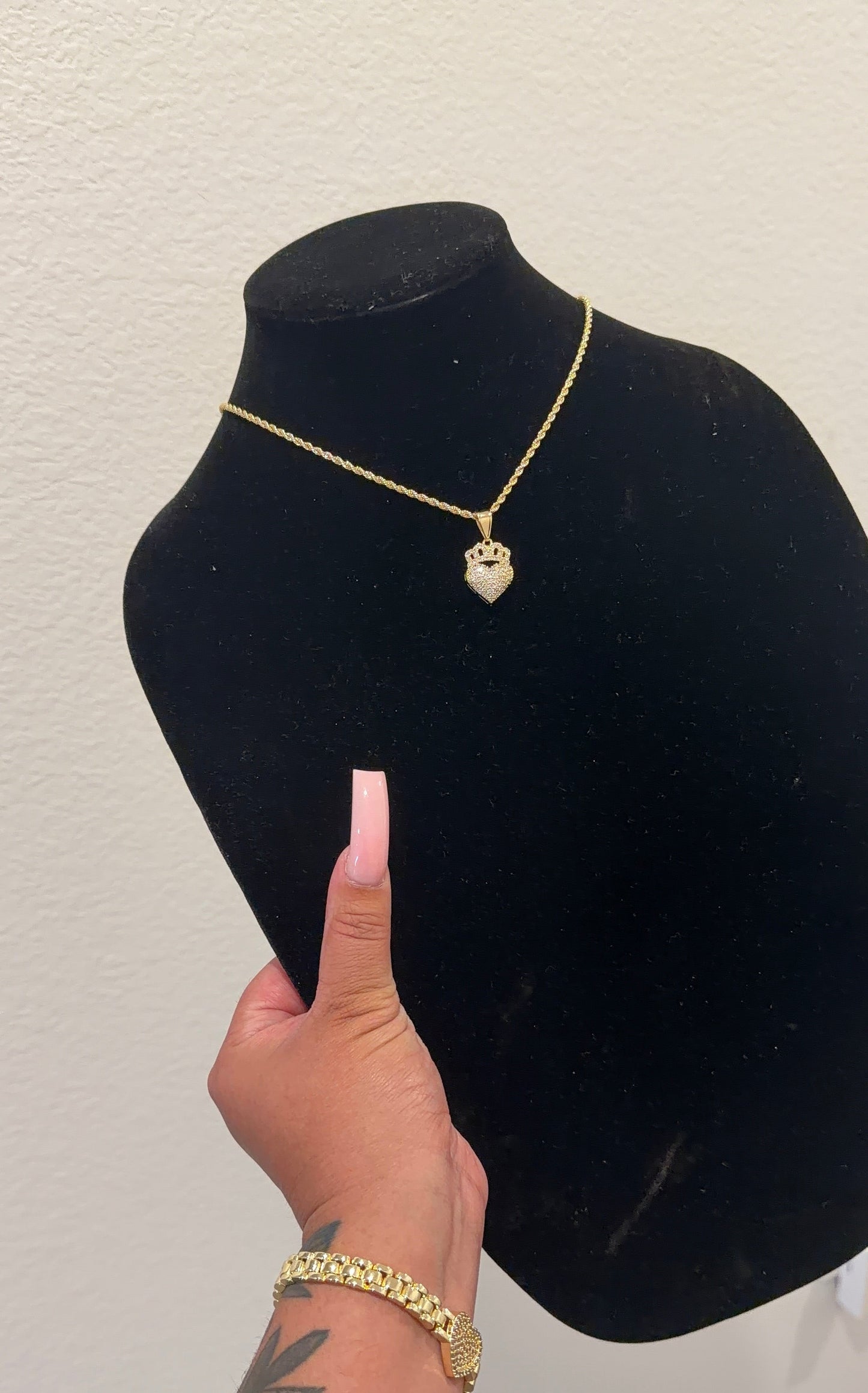 Crown Hrt Necklace