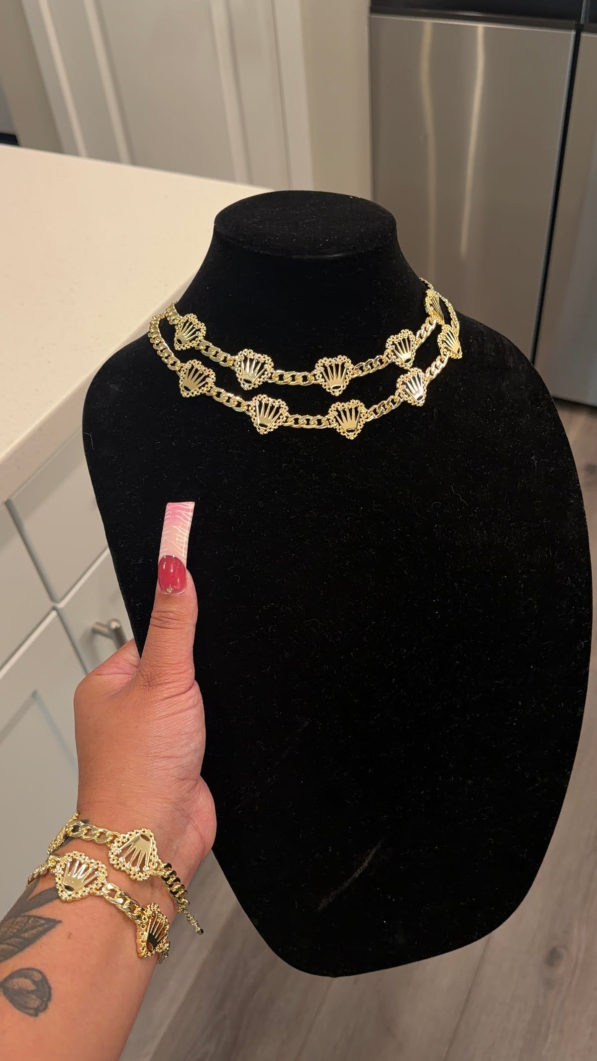 Cuban crown chain