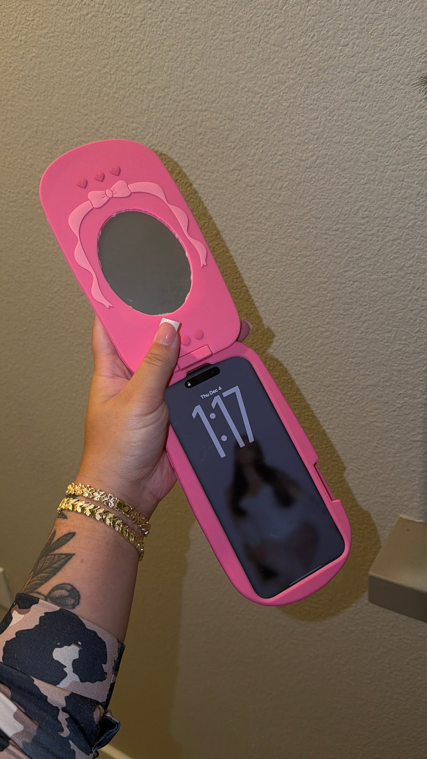 PINK FLIP PHONE CASE