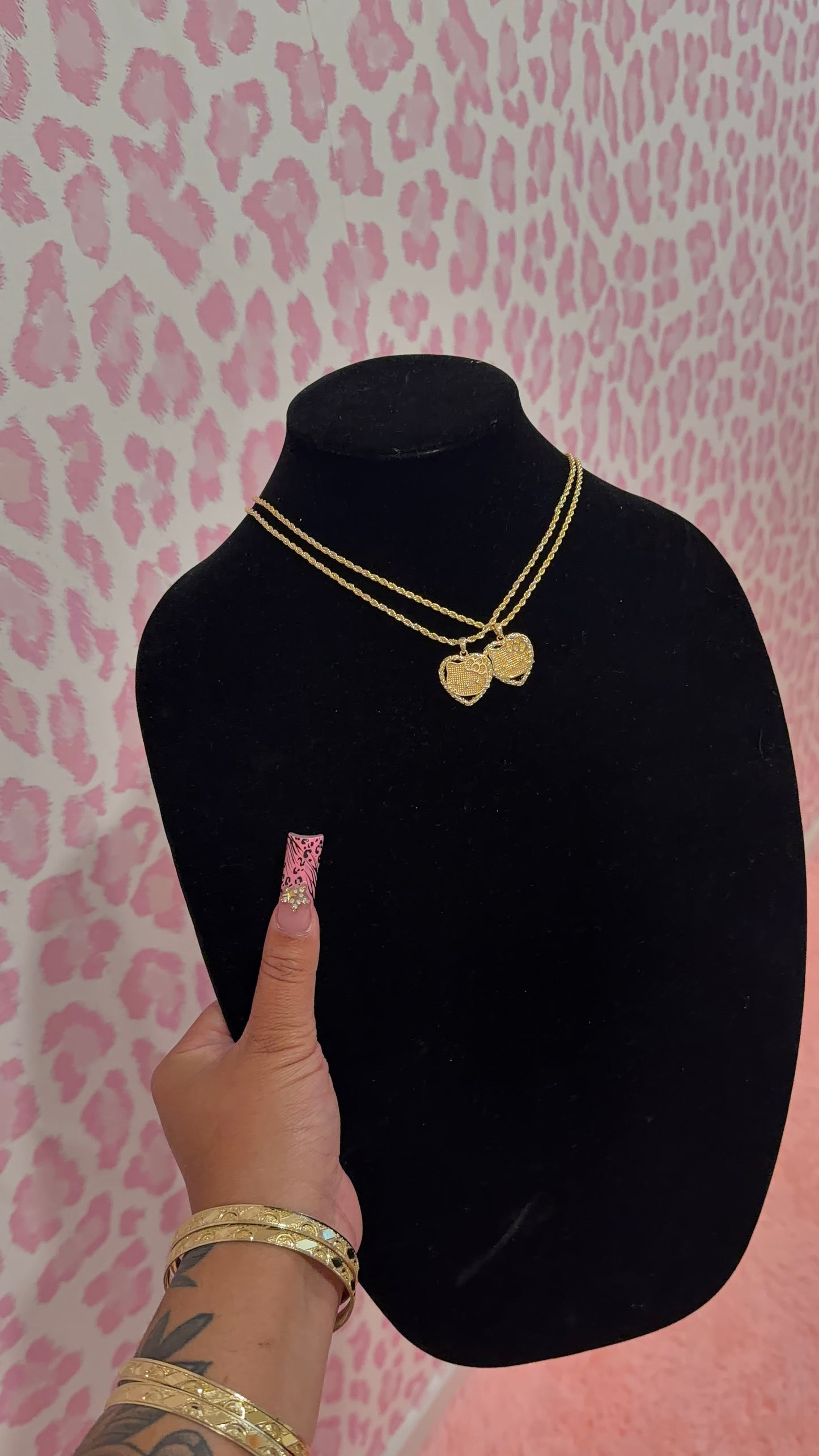 Nugget HK Hrt necklace