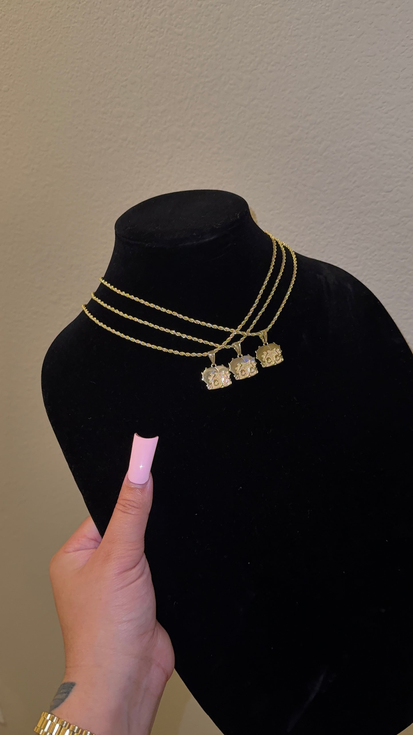 BETTY BOOP NECKLACE