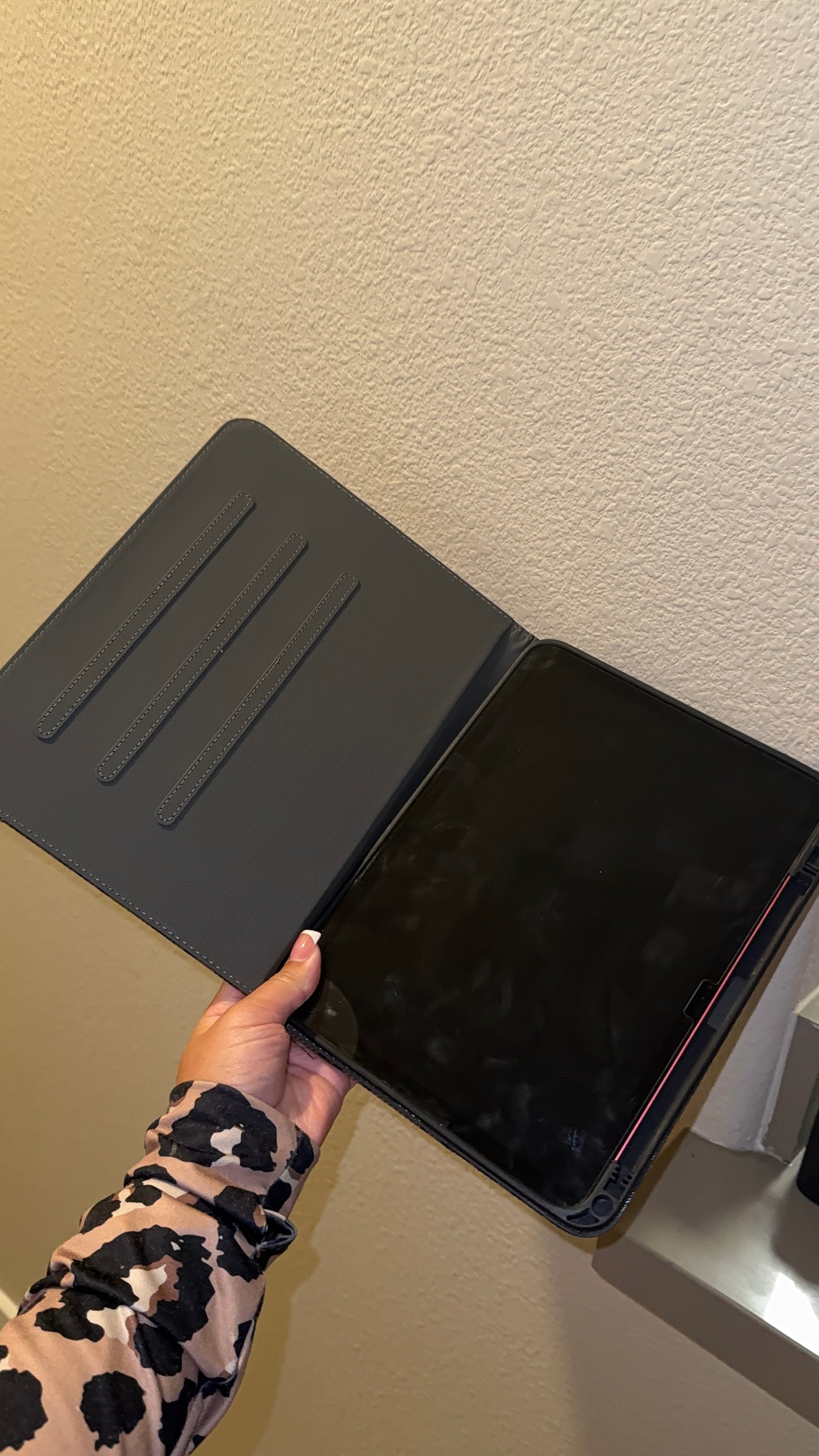 LEAPORD IPAD CASE